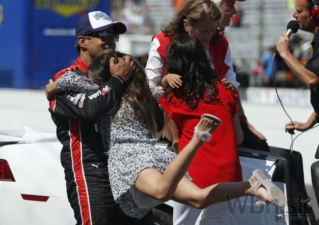 Bývalý jazdec F1 Montoya triumfoval na 500 míľ Indianapolis