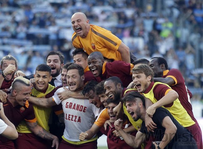 Video: 'Vlci' zdolali Lazio, pred derby dobodali fanúšikov