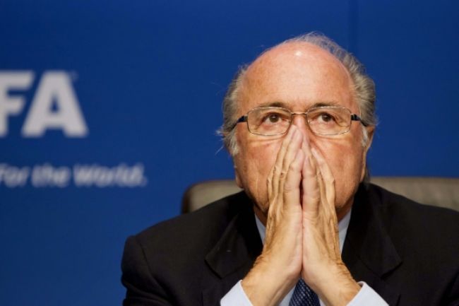 Fanúšikovia nechcú Blattera, volil by ho len jeden z piatich