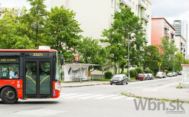 Senčan ohrozoval cestujúceho v bratislavskej MHD