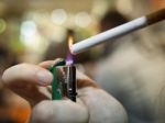 Slováci za rok vyfajčili 60 miliónov nelegálnych cigariet