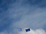 Odchod Grécka môže poškodiť dôveru v euro, varuje Juncker
