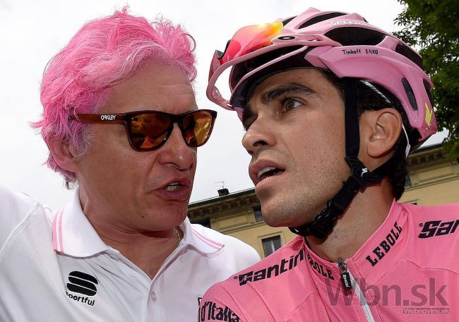 Saganov šéf si pre triumf Contadora nafarbil vlasy na ružovo