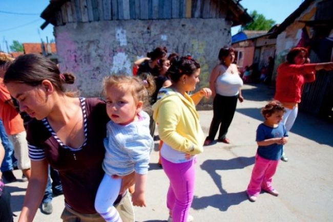 Ministerstvo práce chce Rómov začleniť komplexným prístupom