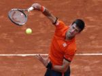 Murray v dohrávke potrápil Djokoviča, Srb je vo finále