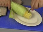 Video: Varenú kukuricu nemusíte pripravovať len vo vode
