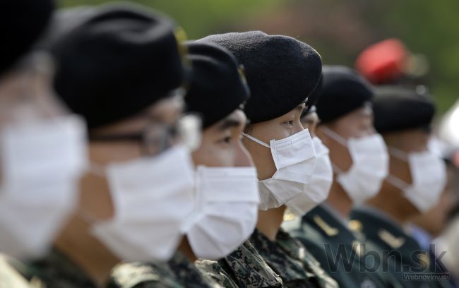 Južná Kórea hlási ďalšíe nákazy, v karanténe sú tisícky ľudí