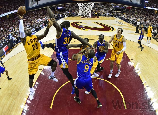 Video: Cleveland otočil stav série, vo finále prvýkrát vedie