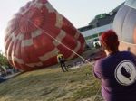 V Košiciach sa koná balónová fiesta, kazí ju vietor