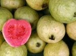 Guava –  exotické ovocie doplní až päťkrát viac vitamínu C, než pomaranč