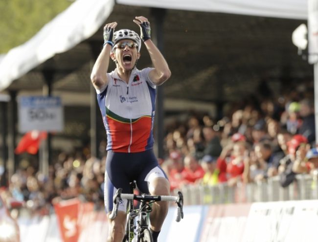Video: Martin Velits v Dauphiné skončil, etapu vyhral Costa
