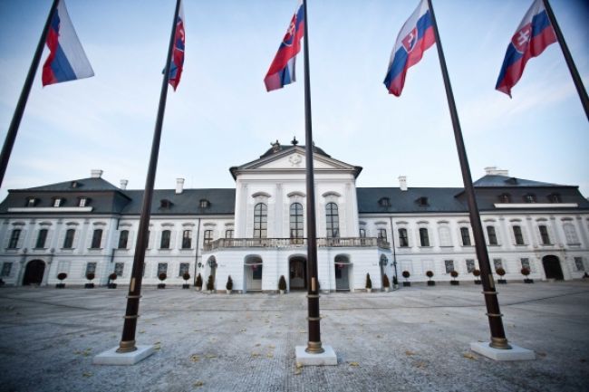 Prezidentský palác otvorí na počesť Kisku svoje brány