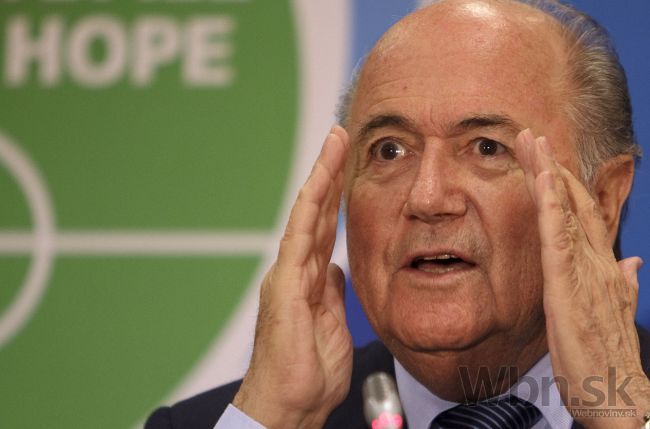 Blatter si vraj rozmyslel odstúpenie z postu prezidenta FIFA