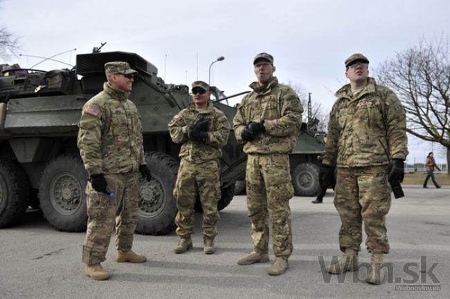 Poľsko a Litva rokujú s USA, chcú rozmiestniť ťažké zbrane