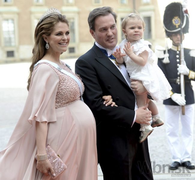 Švédska princezná Madeleine porodila po bratovej svatbe syna