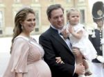 Švédska princezná Madeleine porodila po bratovej svatbe syna