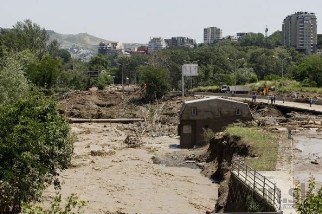 Tbilisi zasiahol ďalší zosuv, nezvestných je sedem ľudí
