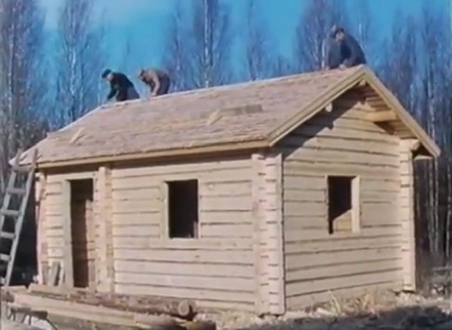 Video: Ako sa stavia tradičný fínsky zrubový dom
