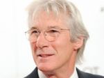 Richard Gere príde do Karlových Varov, prevezme si glóbus