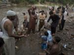 Pakistan sa úmara v horúčavách, stovky mŕtvych pribúdajú