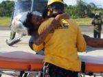 Žena s dieťaťom prežila pád lietadla, aj päť dní v džungli