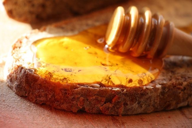 Med a škorica: Dokonalá kombinácia, ktorá robí zázraky