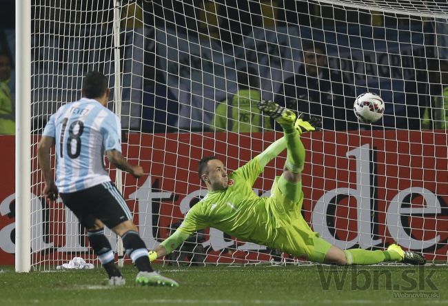 Tévez spasil Argentínu, zabojuje o finále Copa América