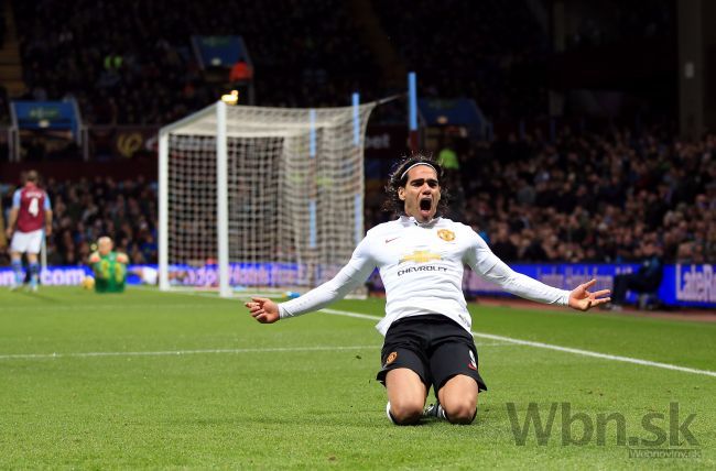 Falcao odchádza z Manchestru United k rivalovi Chelsea