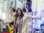 Steven Tyler zverejnil videoklip k prvému country singlu