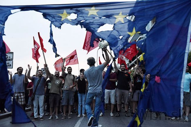 Európska únia zomiera, tešia sa po referende euroskeptici