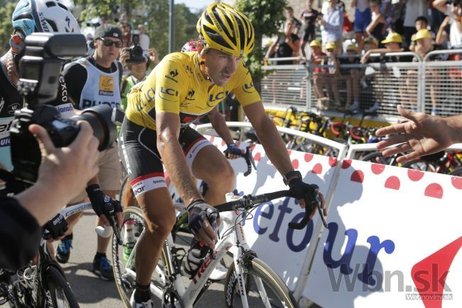 Cancellara na Tour skončil, dolámal sa pri hromadnom páde