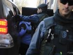 V Španielsku zatkli ženu obvinenú z náboru dievčat pre Islamský štát