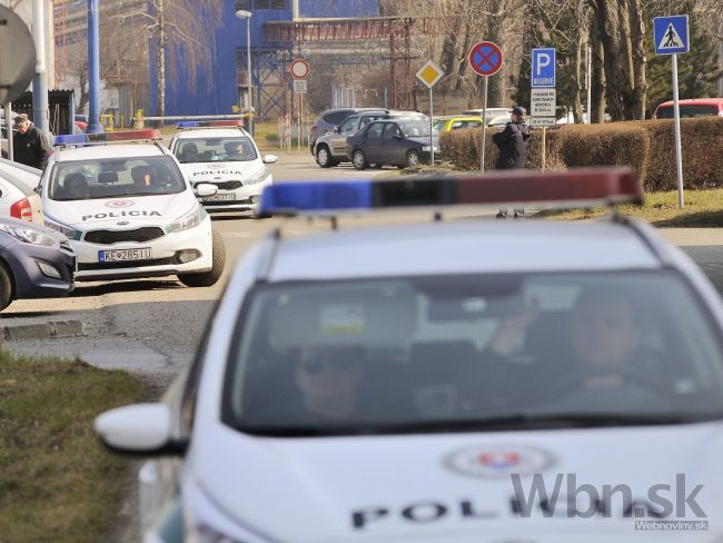 Bratislava stála v pozore, pyrotechnici hľadali bombu