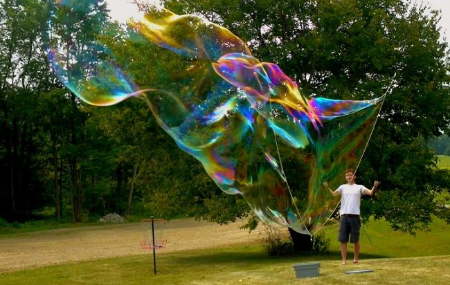 Video: Ako si vyrobiť gigantické bubliny