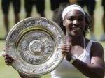 Serena nestratila vo finále Wimbledonu set, teší sa z titulu