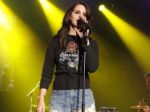 Americká speváčka Lana Del Rey zverejnila skladbu Honeymoon