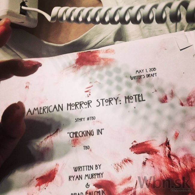 Lady Gaga zverejnila zábery z American Horror Story 5