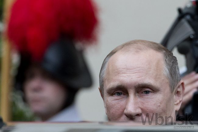 Výzvy na tribunál pre let MH17 sú unáhlené, tvrdí Putin