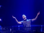 Calvin Harris zverejnil skladbu How Deep Is Your Love