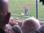 Video: Chlapec skóruje krásny gól