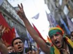 Video: Turci vyšli po útoku do ulíc, odsúdili násilie