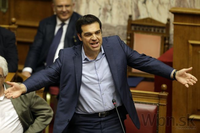 Grécki poslanci zažehnali bankrot, odhlasovali reformy