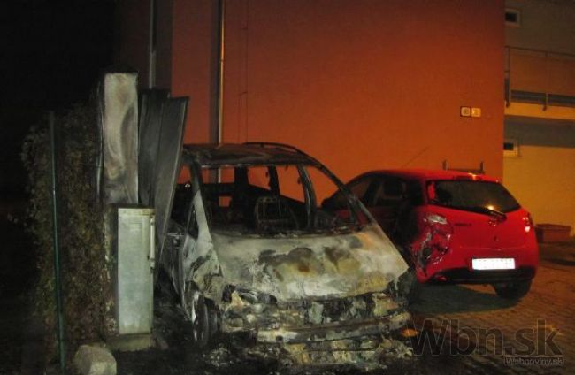 Výbuch v Spišskom Hrušove zabil muža († 23), opravoval auto