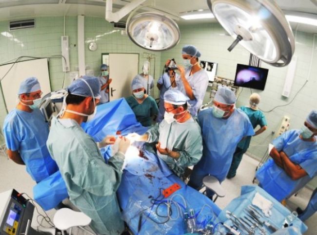 V Bratislave implantovali prvú modulárnu endoprotézu