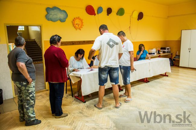 Obyvatelia Gabčíkova utečencov nechcú, referendum je platné