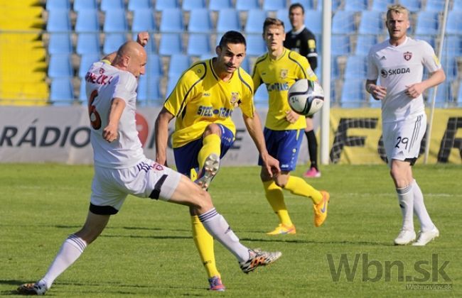 Začína druhá futbalová liga, ponúkne derby zápasy Loky s VSS