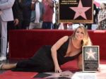 Mariah Carey má hviezdu na Hollywoodskom chodníku slávy