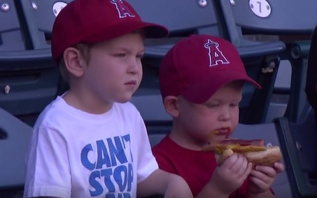Video: Problémy s hot dogom