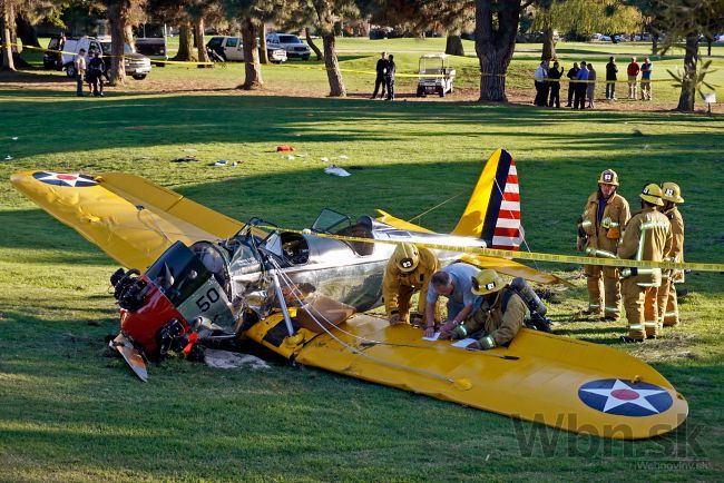 Zistili príčinu leteckej nehody Harrisona Forda