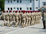 Slovenskí vojaci v Afganistane by mali školiť aj letcov
